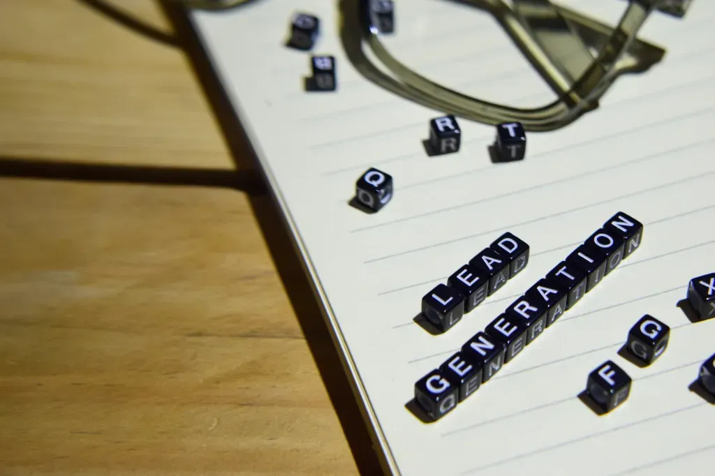 Jak generować leady? Kompleksowy proces generowania leadów w marketingu i sprzedaży