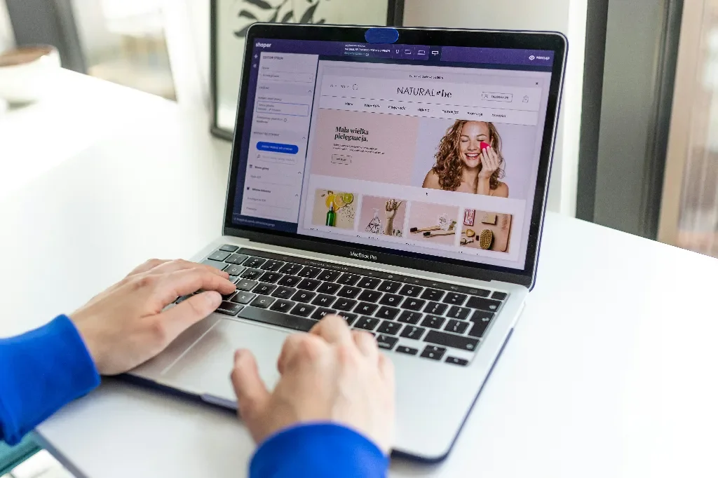 Efektywne zarządzanie procesem realizacji zamówień online
